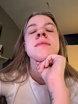 candy maggie online show from November 24, 5:40 am