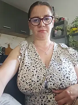 KristenVega online show from June 17, 7:55 am