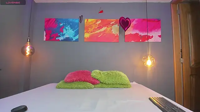 Snapshot of summer_lee_ chatting on December 19, 6:12 pm summer lee online show from December 19, 6:12 pm