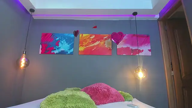 Snapshot of summer_lee_ chatting on January 8, 9:23 pm summer lee online show from January 8, 9:23 pm