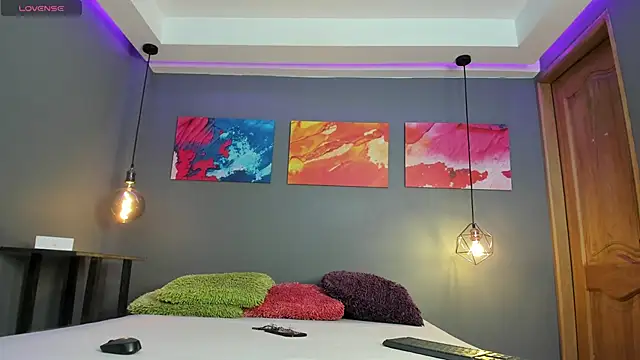 Snapshot of summer_lee_ chatting on February 15, 6:33 pm summer lee online show from February 15, 6:33 pm