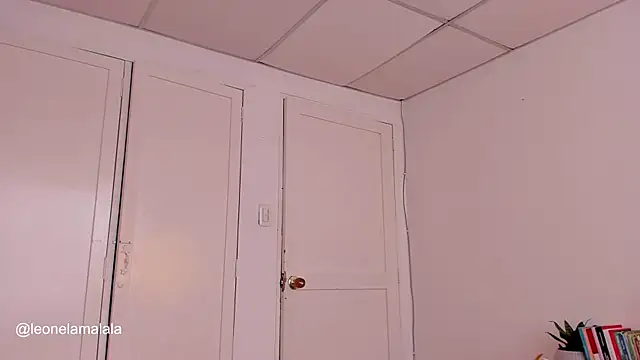 cuddlingbunny online show from March 21, 7:24 pm