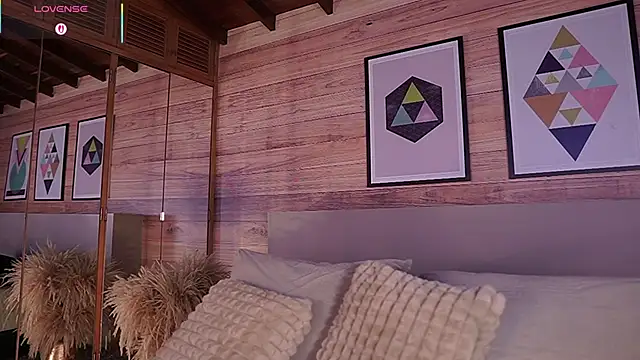 Snapshot of AmmyScott chatting on October 22, 10:53 pm AmmyScott online show from October 22, 10:53 pm