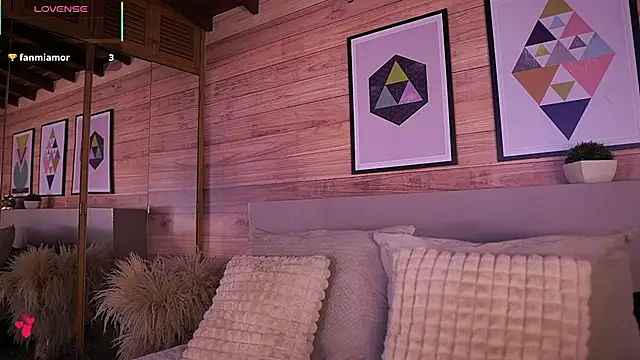 Snapshot of AmmyScott chatting on November 9, 11:14 pm AmmyScott online show from November 9, 11:14 pm