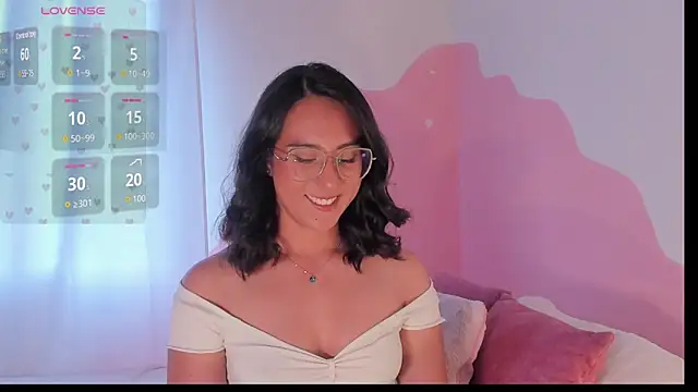 DaraBeckett online show from April 7, 9:26 pm