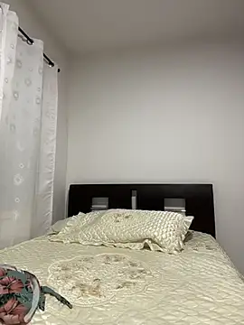 emely sexx20 online show from March 13, 11:33 pm