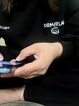 MOozah1 online show from February 11, 9:35 pm