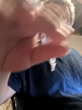 jrsexy83 online show from April 20, 7:22 am