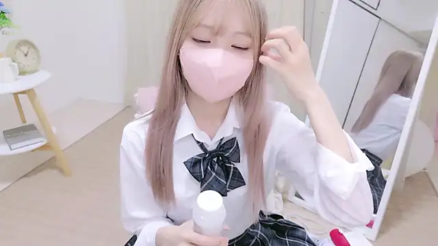 Snapshot of AZUnyan_ chatting on October 1, 2:56 pm AZUnyan online show from October 1, 2:56 pm