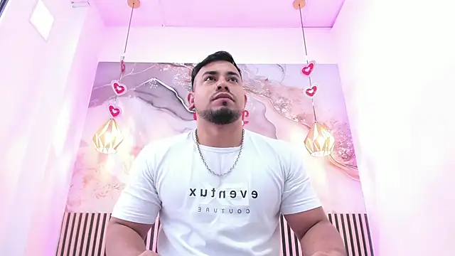 BrianMalonee online show from February 25, 1:32 pm