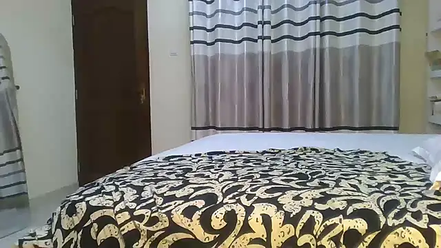 Fine assie online show from June 21, 5:59 pm