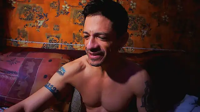 Snapshot of Tony_Torrente chatting on December 2, 5:15 pm Tony Torrente online show from December 2, 5:15 pm