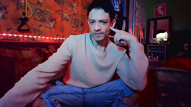 Snapshot of Tony_Torrente chatting on January 1, 9:41 pm Tony Torrente online show from January 1, 9:41 pm