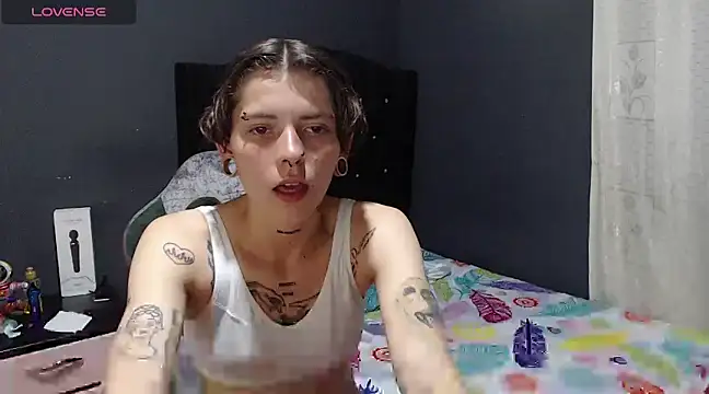 pretty cristal69 online show from December 4, 12:30 am