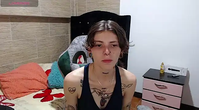 pretty cristal69 online show from December 8, 9:08 pm