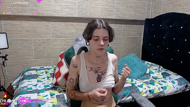 pretty cristal69 online show from December 18, 6:32 am