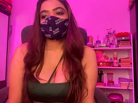 Snapshot of Fantastic_ruby chatting on November 24, 5:01 pm Fantastic ruby online show from November 24, 5:01 pm