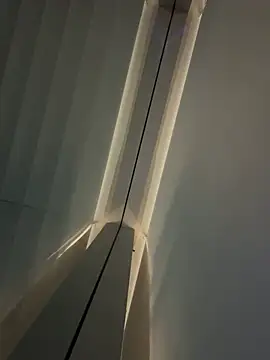 Snapshot of Your_Paris chatting on February 18, 11:17 am Your Paris online show from February 18, 11:17 am