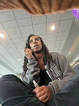 Your Paris online show from March 9, 2:54 pm