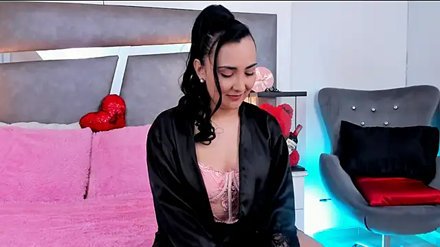 Evangeline Taylorr online show from March 11, 1:45 pm