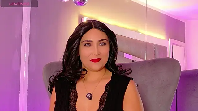 Evangeline Taylorr online show from November 28, 8:44 pm