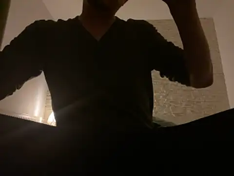 Snapshot of deskriptive chatting on May 14, 3:24 am deskriptive online show from May 14, 3:24 am