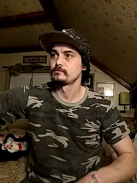JustTylerr online show from March 9, 10:30 am