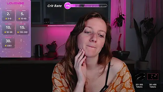 Snapshot of Elly_Helly chatting on September 13, 7:57 pm Elly Helly online show from September 13, 7:57 pm