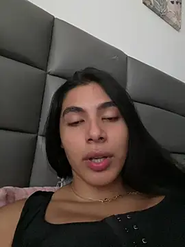 Snapshot of IsabelleFoxx_ chatting on July 3, 6:25 pm IsabelleFoxx online show from July 3, 6:25 pm