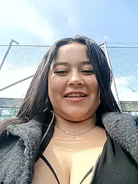 Snapshot of Cristal__04 chatting on June 4, 7:20 pm Cristal 04 online show from June 4, 7:20 pm