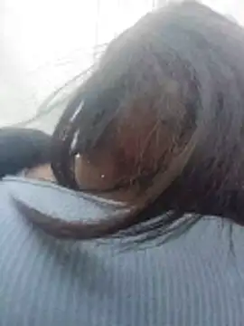 Snapshot of Cristal__04 chatting on June 8, 3:12 pm Cristal 04 online show from June 8, 3:12 pm
