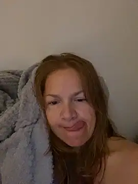 Snapshot of Leyna_liu chatting on November 4, 5:28 am Leyna liu online show from November 4, 5:28 am