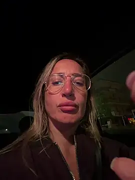 casalinga88 online show from April 12, 9:31 pm