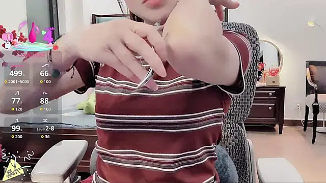 Berrysweet 68 online show from January 8, 2:41 pm