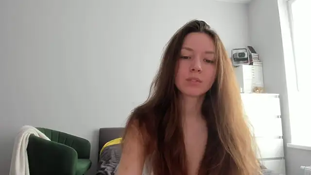 Adela Vetta online show from April 13, 9:15 am