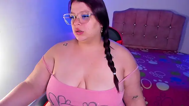 Snapshot of Sheryl_Hamilton chatting on November 11, 11:10 am Sheryl Hamilton online show from November 11, 11:10 am