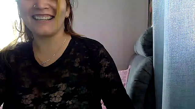 tara rios online show from December 11, 7:36 pm