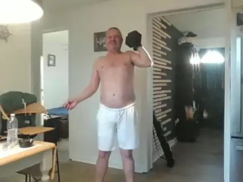 Snapshot of keiferkriss chatting on January 17, 9:50 pm keiferkriss online show from January 17, 9:50 pm