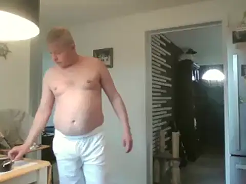 Snapshot of keiferkriss chatting on January 19, 9:13 pm keiferkriss online show from January 19, 9:13 pm