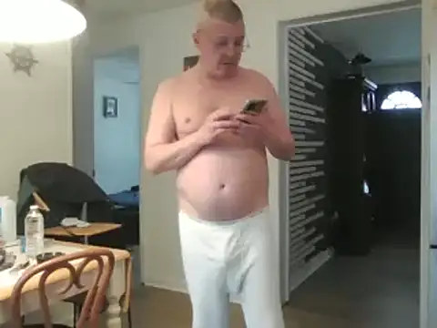 Snapshot of keiferkriss chatting on February 12, 8:18 pm keiferkriss online show from February 12, 8:18 pm