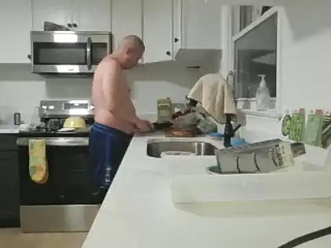 Snapshot of keiferkriss chatting on March 1, 11:47 pm keiferkriss online show from March 1, 11:47 pm