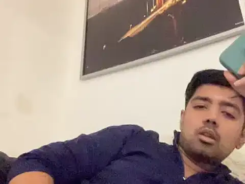 Snapshot of PRANDABOI27 chatting on December 5, 4:12 pm PRANDABOI27 online show from December 5, 4:12 pm