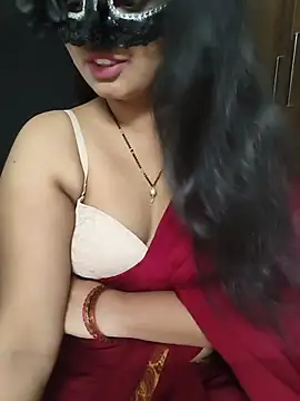 Snapshot of Magical-Couple-telugu chatting on June 14, 1:24 pm Magical-Couple-telugu online show from June 14, 1:24 pm