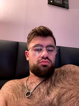 yxssxn24403 online show from October 8, 6:11 am