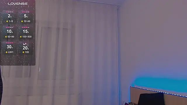 Snapshot of jesselines_ chatting on February 13, 10:33 pm jesselines online show from February 13, 10:33 pm