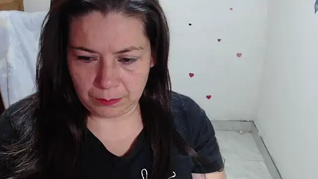Snapshot of lilisa777 chatting on April 24, 11:29 pm lilisa777 online show from April 24, 11:29 pm