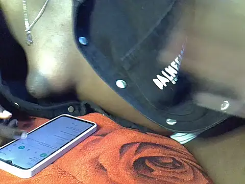 Snapshot of sharn_sugar chatting on February 20, 12:41 am sharn sugar online show from February 20, 12:41 am