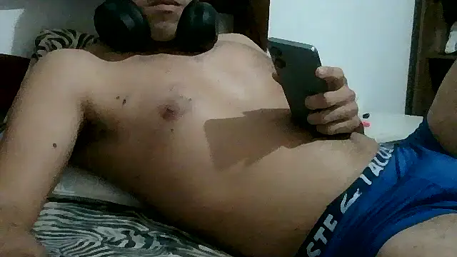 Snapshot of MARZHET1 chatting on May 9, 7:41 pm MARZHET1 online show from May 9, 7:41 pm