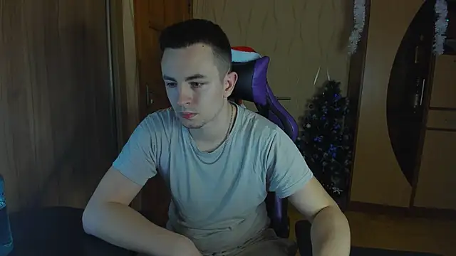 Snapshot of bigmark033 chatting on January 10, 10:39 am bigmark033 online show from January 10, 10:39 am