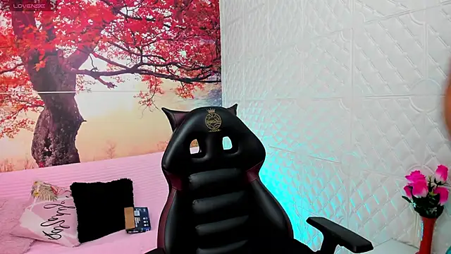 Alessandraa ferri  online show from February 3, 9:07 pm